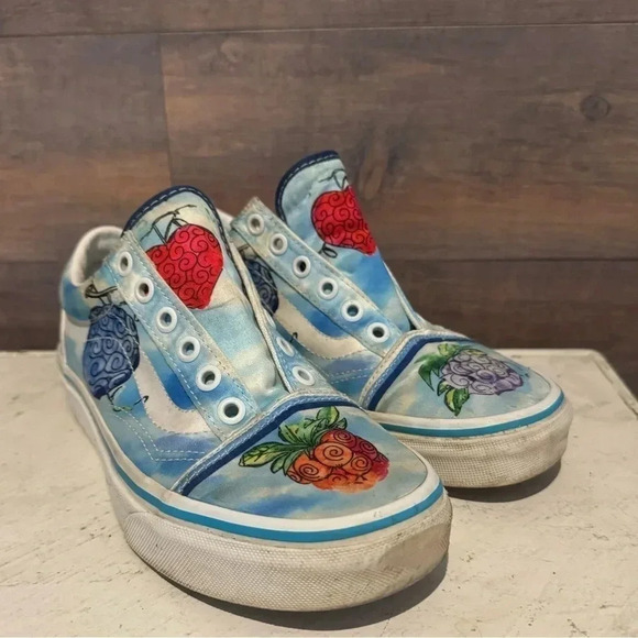 Vans Men x One Piece Old Skool Devil Fruit True Blue size 4 men’s 6 Women’s - Picture 2 of 11